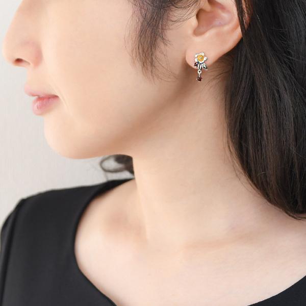 受注生産品 ゴールドカラーに透かし模様が美しいガーネットとシードパールのピアス4e0337 3 Gp Gp 碌山ジュエリー ピアス Pickingupapp Com