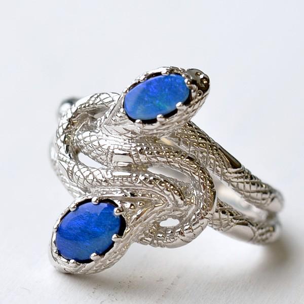 碌山 オパール スネーク リング オパールのブルーが美しい蛇モチーフ