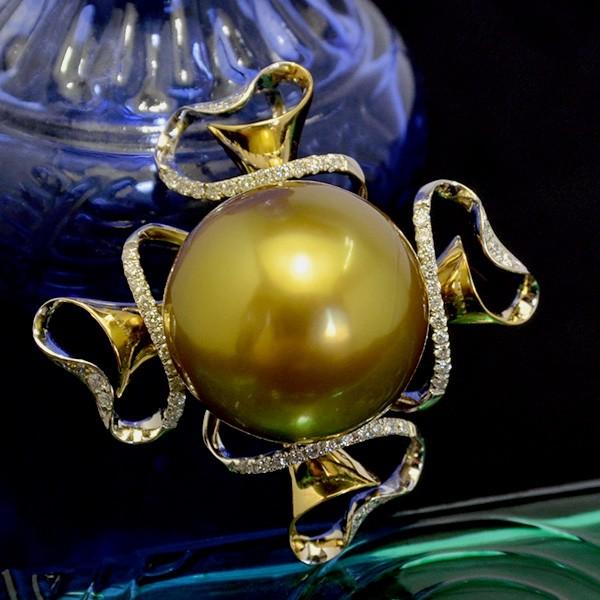 K18 アコヤパール ピスタチオ&ゴールデン（トリート）チャーム K18 アコヤパール ピスタチオ&ゴールデン（トリート）チャーム