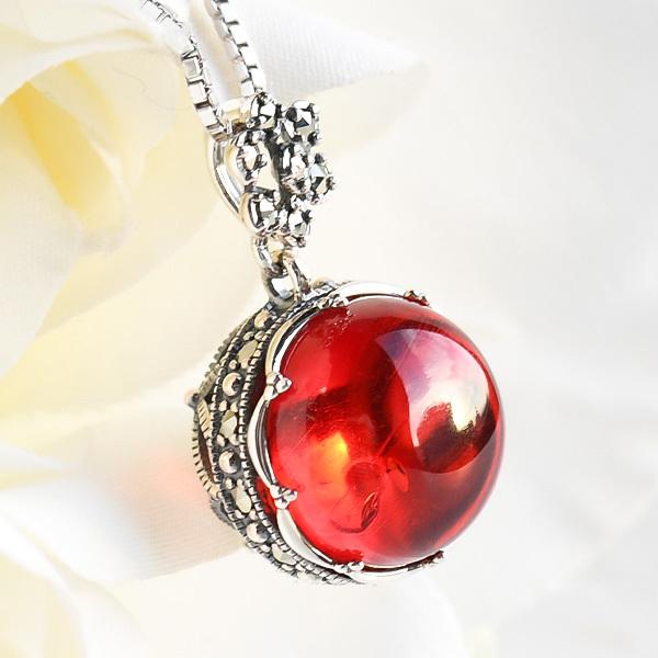 碌山 レッドアンバー ペンダントトップ 特注カラー！ コロンとつややか