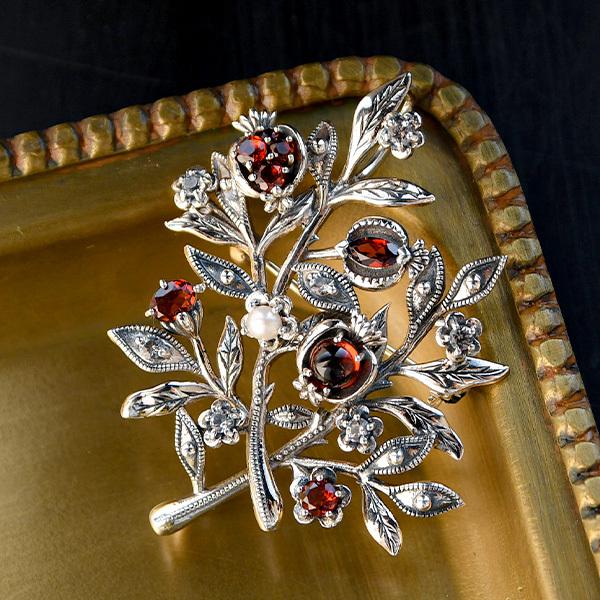 碌山　ジュエリー　ガーネット　ブローチ　専用袋付き 楽天市場】【12/30～1/5までクーポン有】【碌山】 シルバー ガーネット