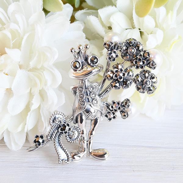 碌山 カエル マルカジット 淡水真珠 ブローチペンダント 可愛いカエル