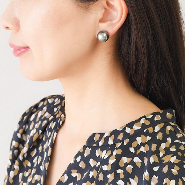 特大 14mm 黒蝶真珠 ピアス/イヤリング 存在感放つ圧倒的ボリューム