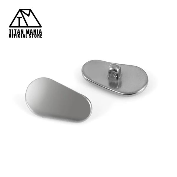 【商品詳細】サイズ(約)：7×12mm重量(約)：0.4g材質：チタン※こちらの製品はネジ式の鼻パッドになります。ワンタッチ式やかしめ式の鼻パッドには取り付けることが出来ません。お手持ちの眼鏡をご確認頂いた上でのご購入をお願い致します。※ネ...