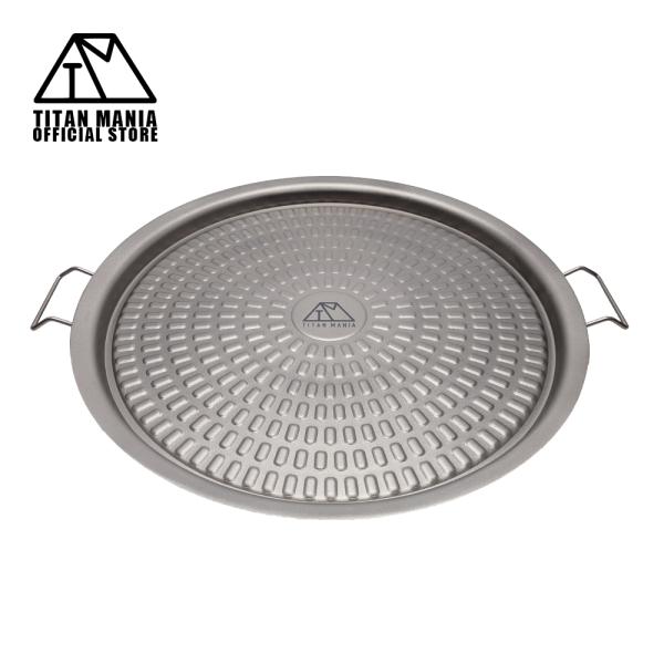 【商品詳細】サイズ(約)：20×318mm重量(約)：596g材質：チタン【商品説明】軽量で頑丈、錆にも強いチタン製グリドル。チタングリルプレートの表面には溝とリブがあり、余分な脂を落とし、肉などの食材に焼き目をつけることができます。ステー...