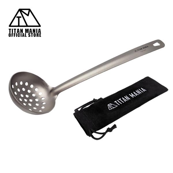 【商品詳細】サイズ(約)：62×235mm重量(約)：31g材質：チタン【セット内容】本体、収納袋【商品説明】超軽量で頑丈！ソロキャンプ時の使用にちょうど良いサイズ感で、具材だけを取り出すのに適した錆に強い軽量タイプのチタンレードル（穴あき...
