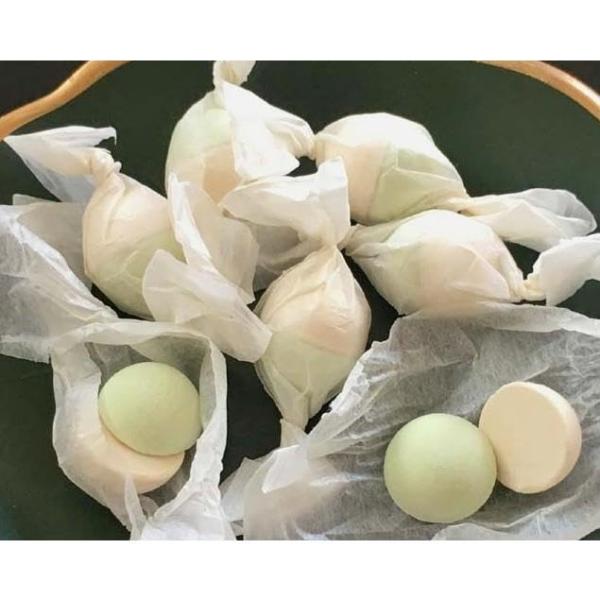 ※メーカー都合によりパッケージ等の外装面で異なる場合がございますので、あらかじめご了承くださいませ(免責) 画像は見本(イメージ)です。画像内に写った期限は撮影時のものであり、お届けする商品は期限内となります。詳細な期限については直接お問合...