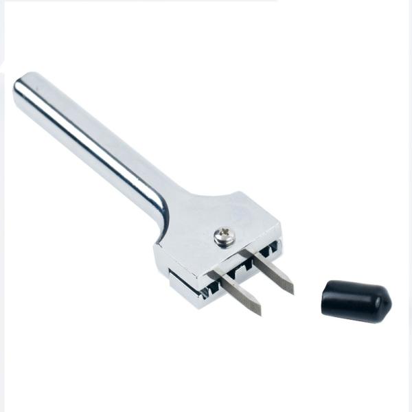 ■用途/特長マグネットやスポッツ金具などの切り込み入れ用工具です。刃の位置が変えられるので1本でいろいろな幅の切り込みが入れられます。最小間隔：約5mm最大間隔：約23mm刃幅：約5.2mm1マス分の移動で幅が約3.5mm程度変えられます。...