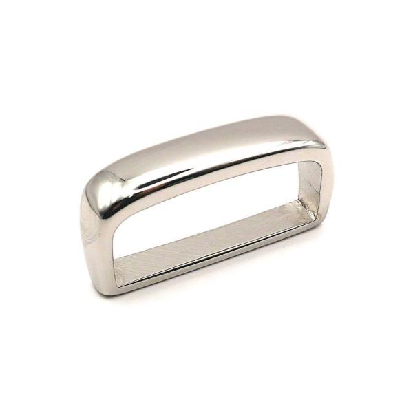 ■用途/特長ベルト通し用のサルカンです。レザー工具の老舗であるIVAN製の製品です。サイズ内径38mm 外寸：巾約44mm　高さ約21mm色：ニッケル数量：1個入りメーカー：IVAN中国製