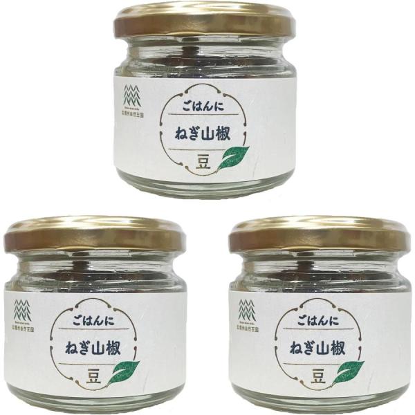 原材料はすべて植物由来原料のみにこだわり、大豆ミートを使用した「ごはんのお供」としてご利用いただける商品です。ピリリッとした山椒と長ねぎの風味が食欲をそそります。このまま適量をご飯にのせたり、おにぎりの具に。冷ややっこや、冷やし麺類のトッピ...