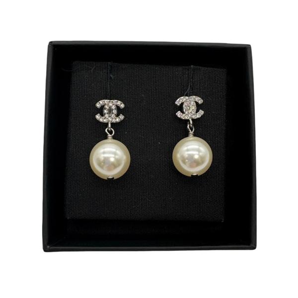 CHANEL（シャネル） ピアス ココマーク CC ラインストーン パール