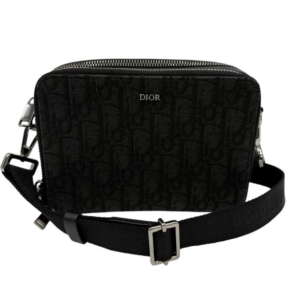 Christian Dior（クリスチャン・ディオール） ジップポーチ ストラップ
