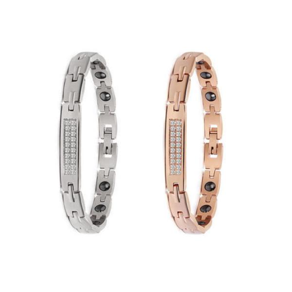 クールなデザインでどんなファッションにもマッチするデザイン。アクセサリの様なファッション感覚でご使用いただけます。人間の身体にはごく微弱な電気が流れており、プラスとマイナスの電気のバランスがくれると体調不調になると言われています。ブレスレッ...