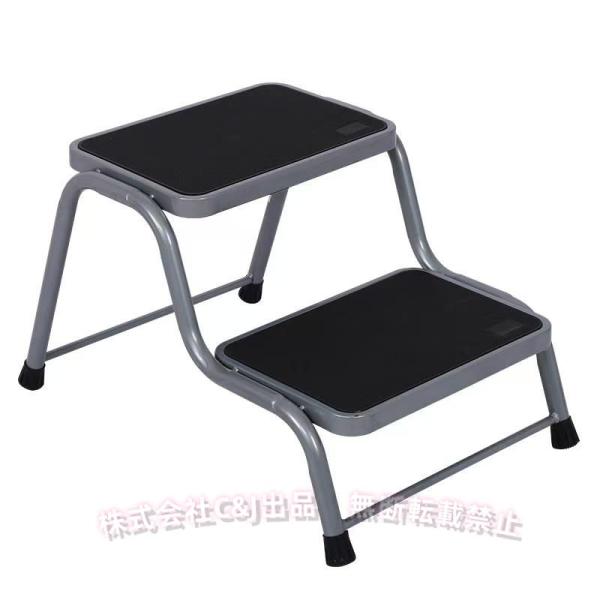屋外でも屋内でも使える・軽量タイプのアルミ踏み台。◆軽くて持ち運びがラクラク！◆水に強くサビにくくお手入れが簡単！◆使い方は自由自在?踏み台・腰掛け・フラワースタンドなど★お客様組立★●材質アルミニウム●耐荷重各段約100kg●組立お客様組立