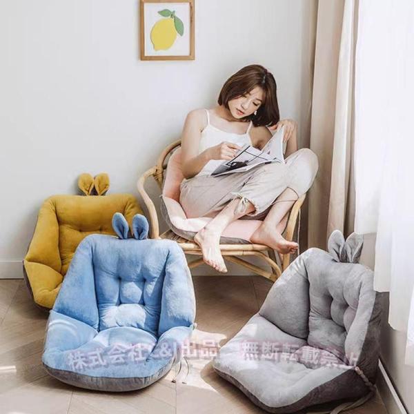 柔らかくて高い弾力があるの高弾性pp綿を使用し、体重を吸収・分散する低反発の特性で身体をやさしく受け止め、長時間座っても倒れません、座っていても疲れにくくなっています。クッションが体をしっかり包み込みますので、快適にお使いいただけます。軽量...