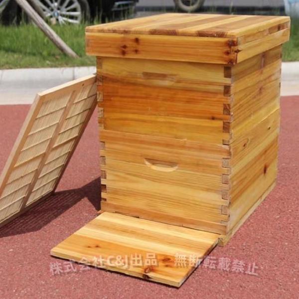 *商品仕様：素材：杉材：重量：約11950g ；サイズ：約 55x45x59cm*養蜂製品：完全なセット、簡単な組み立ては、非常に実用的な養蜂製品です。蜂蜜をより安全で、より自然で新鮮なものにすることができます。養蜂家にとって理想的なツール...