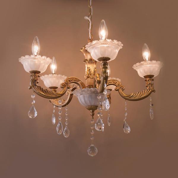 Led電球対応 E12 水雷型 5灯シャンデリア クラシカルシャンデリア カルチェラタン 豪華 天井照明 北欧 かわいい 国内即発送 Atbe おしゃれ 室内照明器具 Ledライト