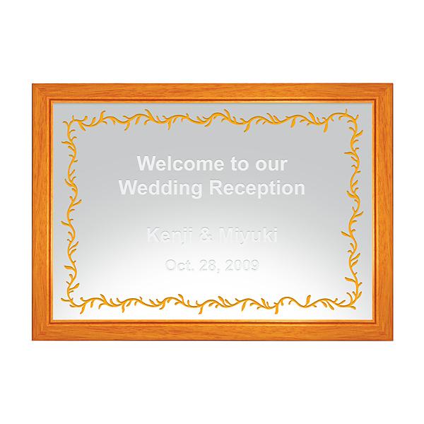 お名前やメッセージ、日付などご自由に、お好きな「ことば」をレリーフすることができます。彼氏、彼女、家族や友達、男性、女性へのプレゼント、各種お祝い、記念品に…♪世界に１つだけのプレゼントは、いかがですか？ミラーに、表からメッセージやお名前・...