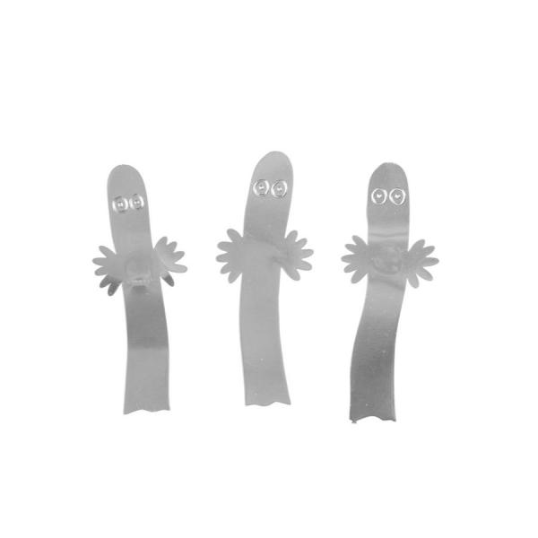 ムーミンのメタルマグネット3個セットです。精巧にくり抜かれたムーミンキャラクターたち。1つで使っても可愛いですが、3つ並べて使えばキャラクターたちがおしゃべりをしているように見えたり、ストーリーが生まれてきます。日常の中にムーミングッズがあ...