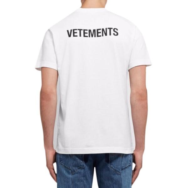 VETEMENTS(ヴェトモン)のロゴ T シャツ（ホワイト）-
