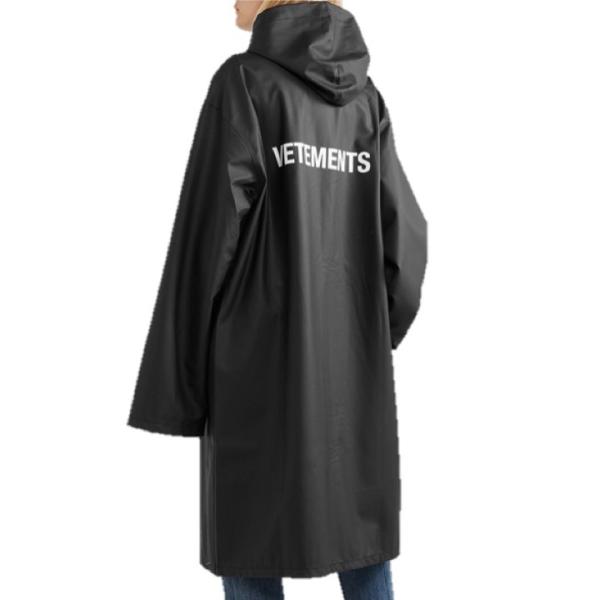ヴェトモン オーバーサイズレインコート Oversized hooded raincoat BLACK WAH18JA24 VETEMENTS