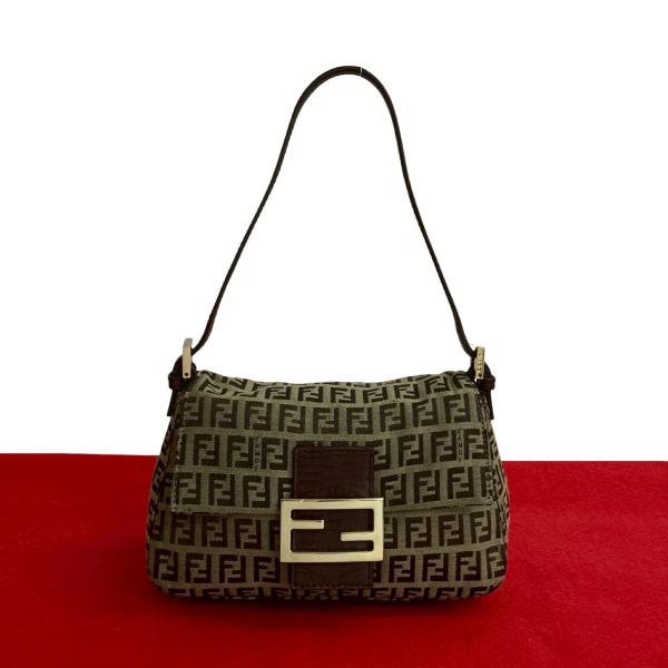 FENDI（フェンディ） 極 美品 マンマバケット ズッキーノ FF 総柄 ロゴ