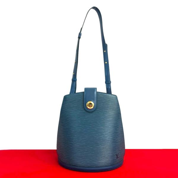 LOUIS VUITTON（ルイ・ヴィトン） 極 美品 クリュニー エピ レザー 本