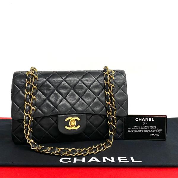 CHANEL 極 美品 カード シール有 2番台 シャネル マトラッセ