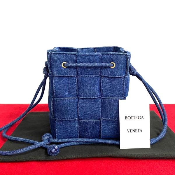 極 美品 BOTTEGA VENETA ボッテガヴェネタ スモールカセット