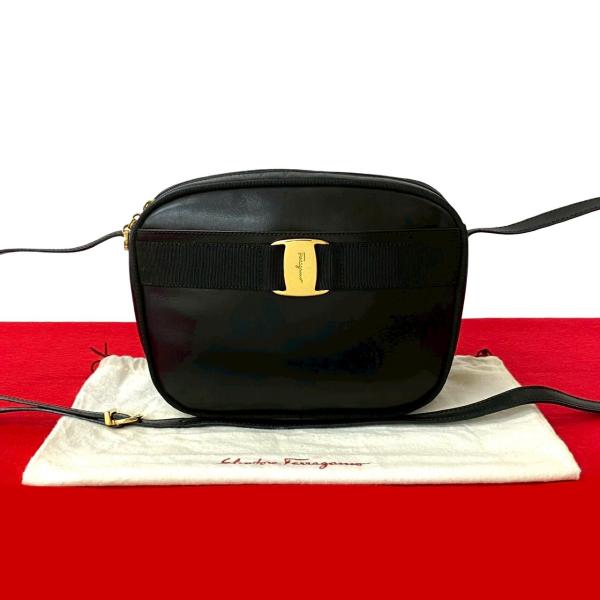 極 美品 袋付 Salvatore Ferragamo サルヴァトーレフェラガモ ヴァラ