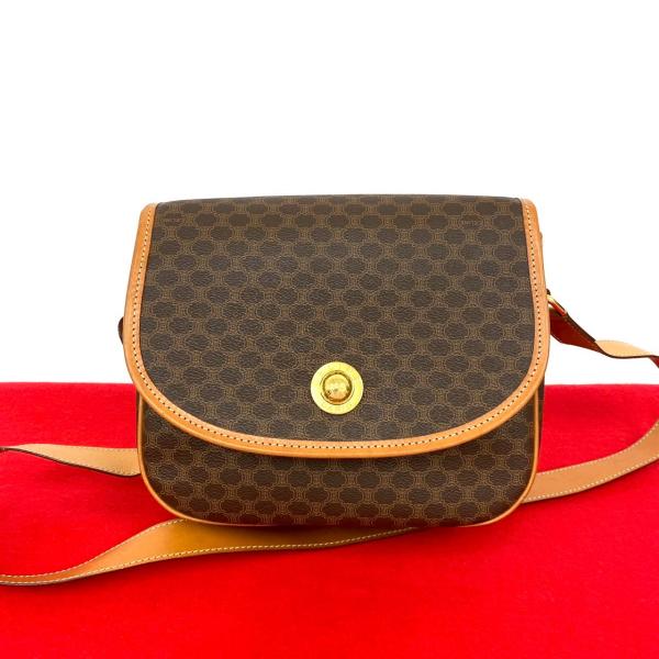 専用■セリーヌ 黒マカダム ショルダーバッグ トリオンフ ロゴ PVC レザー セリーヌ ロゴ トリオンフ PVC×レザー ショルダーバッグ