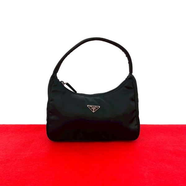 PRADA（プラダ） 極 美品 三角ロゴ プレート 金具 テスート ナイロン