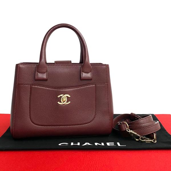 CHANEL ほぼ未使用 シール有 23番台 シャネル ネオ