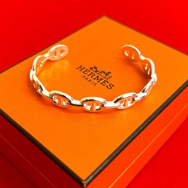 HERMES（エルメス） 極 美品 箱付き アンシェネ バングル シルバー925