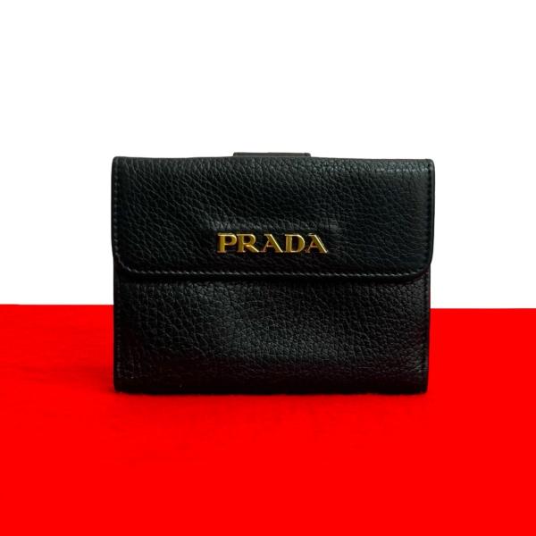 PRADA（プラダ） 極 美品 ロゴ 金具 ヴィッテロダイノ レザー 本革 二