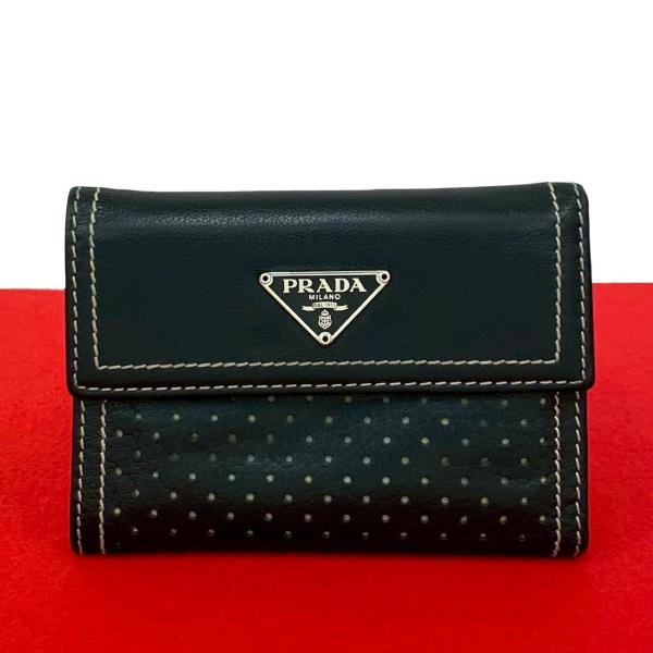 PRADA（プラダ） 極 美品 三角ロゴ プレート 金具 ステッチ パンチング