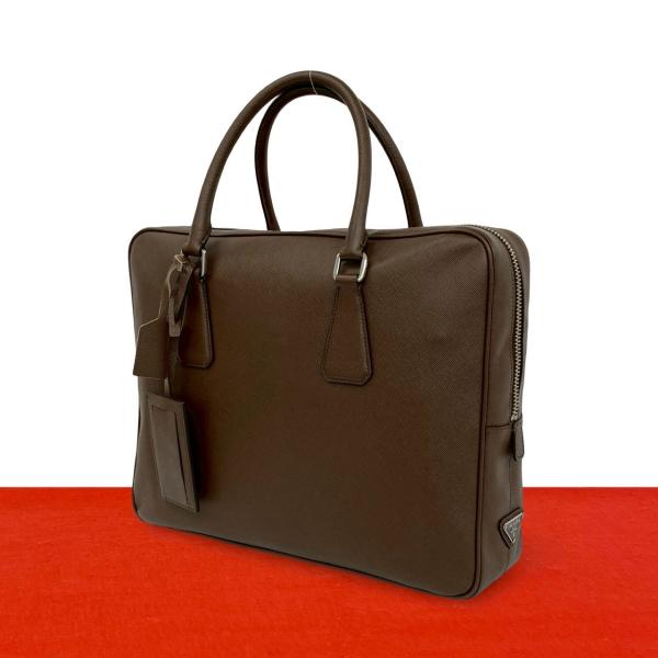 PRADA（プラダ） 極 美品 三角ロゴ プレート 金具 サフィアーノ レザー