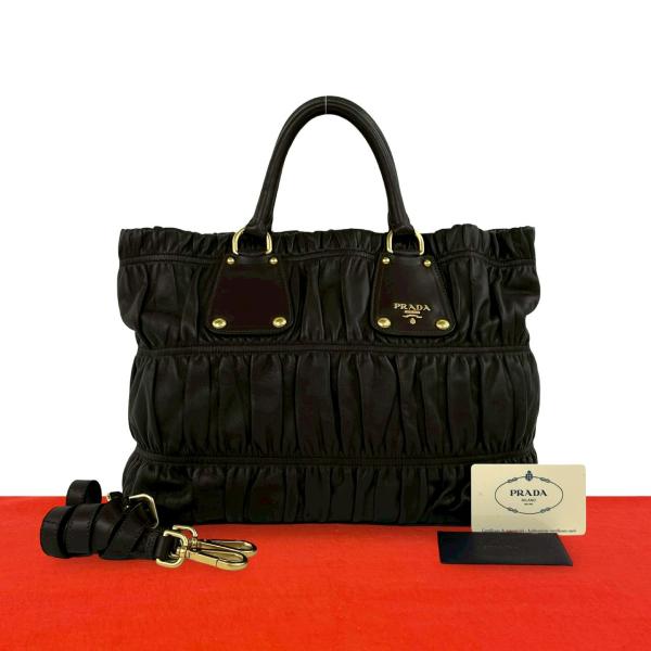 PRADA（プラダ） 極 美品 ロゴ 金具 ギャザー レザー 本革 2way