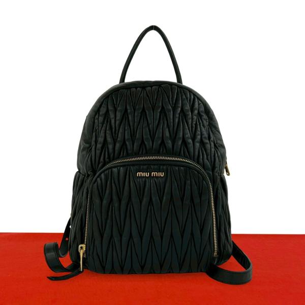 ★超美品★m!u m!u ブラウン バックパック miu miu（ミュウミュウ） 極 美品 マテラッセ ライン ロゴ 金具 レザー