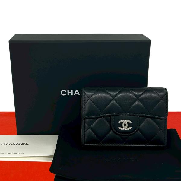 CHANEL（シャネル） 極 美品 箱 袋付き シール有 28番台 マトラッセ