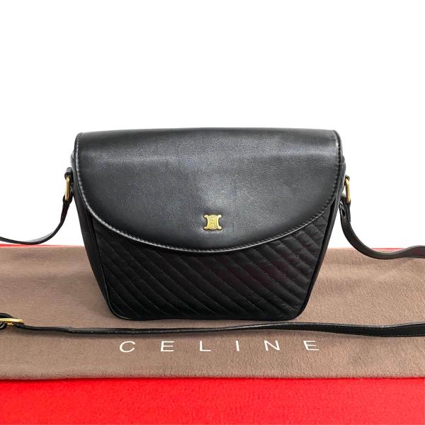 ショルダーバッグ・ポシェット × ヴィンテージ(中古) Celine Triumph Bag Medium Celine Shoulder Bag: Refined Elegance