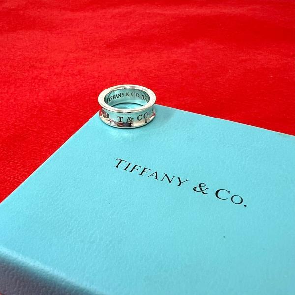 TIFFANY&Co.（ティファニー） 極 美品 ナローリング ロゴ 刻印