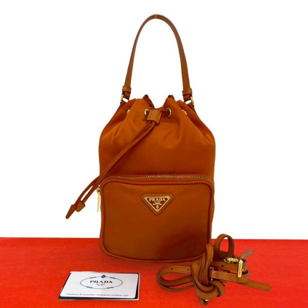 PRADA（プラダ） 極 美品 三角ロゴ 金具 ナイロン サフィアーノ レザー