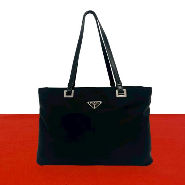 PRADA（プラダ） 極 美品 三角ロゴ トライアングル プレート 金具