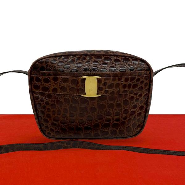 極 美品 Salvatore Ferragamo サルヴァトーレフェラガモ ヴァラ ロゴ