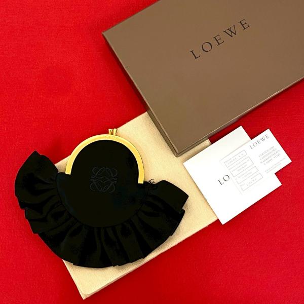 LOEWE（ロエベ） 極 美品 希少品 箱 袋付き アナグラム 刺繍 ロゴ 金具
