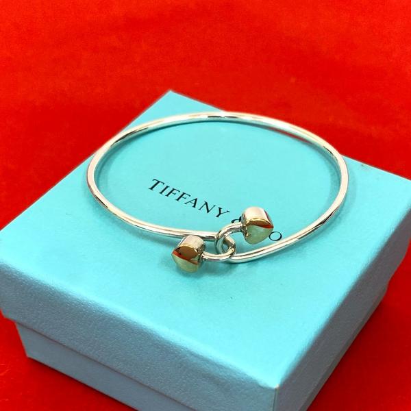 TIFFANY&Co.（ティファニー） 極 美品 ダブル ハート フック バングル