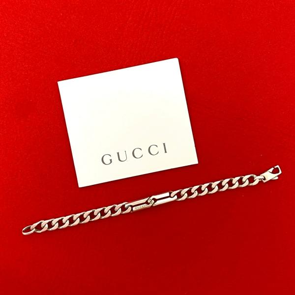 [かのん]GUCCI シルバー ロゴチェーンブレスレット GUCCI（グッチ） 極 美品 ノット インフィニティ ブレスレット ロゴ