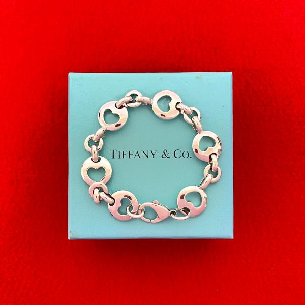 Tiffany ハート型ピアス （希少） TIFFANY&Co. 極 美品 ティファニー ピアスドハート モチーフ シルバー