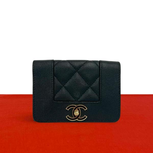 CHANEL シャネル キャビアスキン マドモアゼル マトラッセ 三つ折り財布 CHANEL（シャネル） ほぼ未使用 シール有 30番台 マドモアゼル ココ
